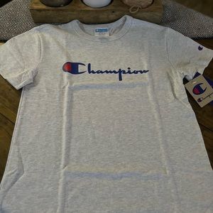 Check out this Champion Tee Shirt with amazing Cotton!